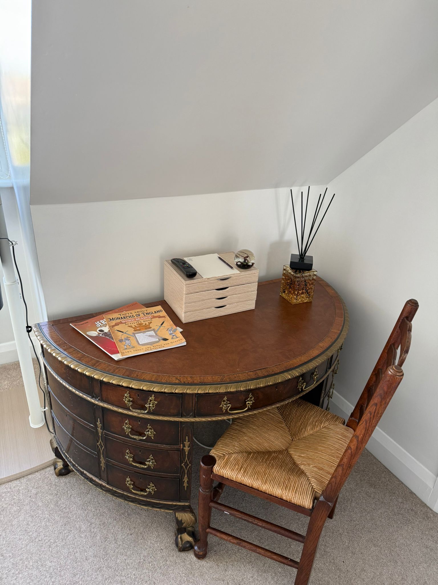 Room 1 preview image 3.