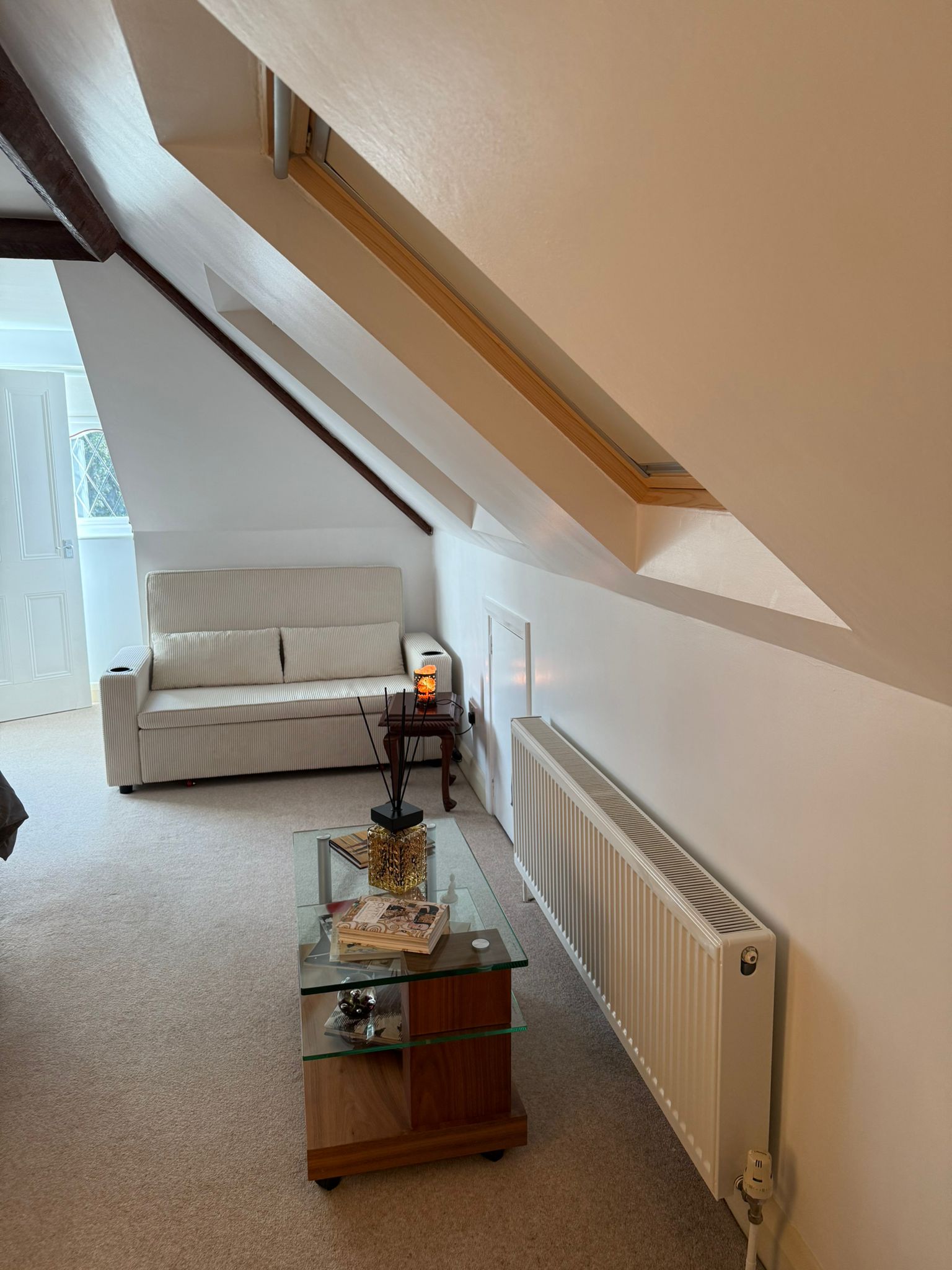 Room 2 preview image 5.