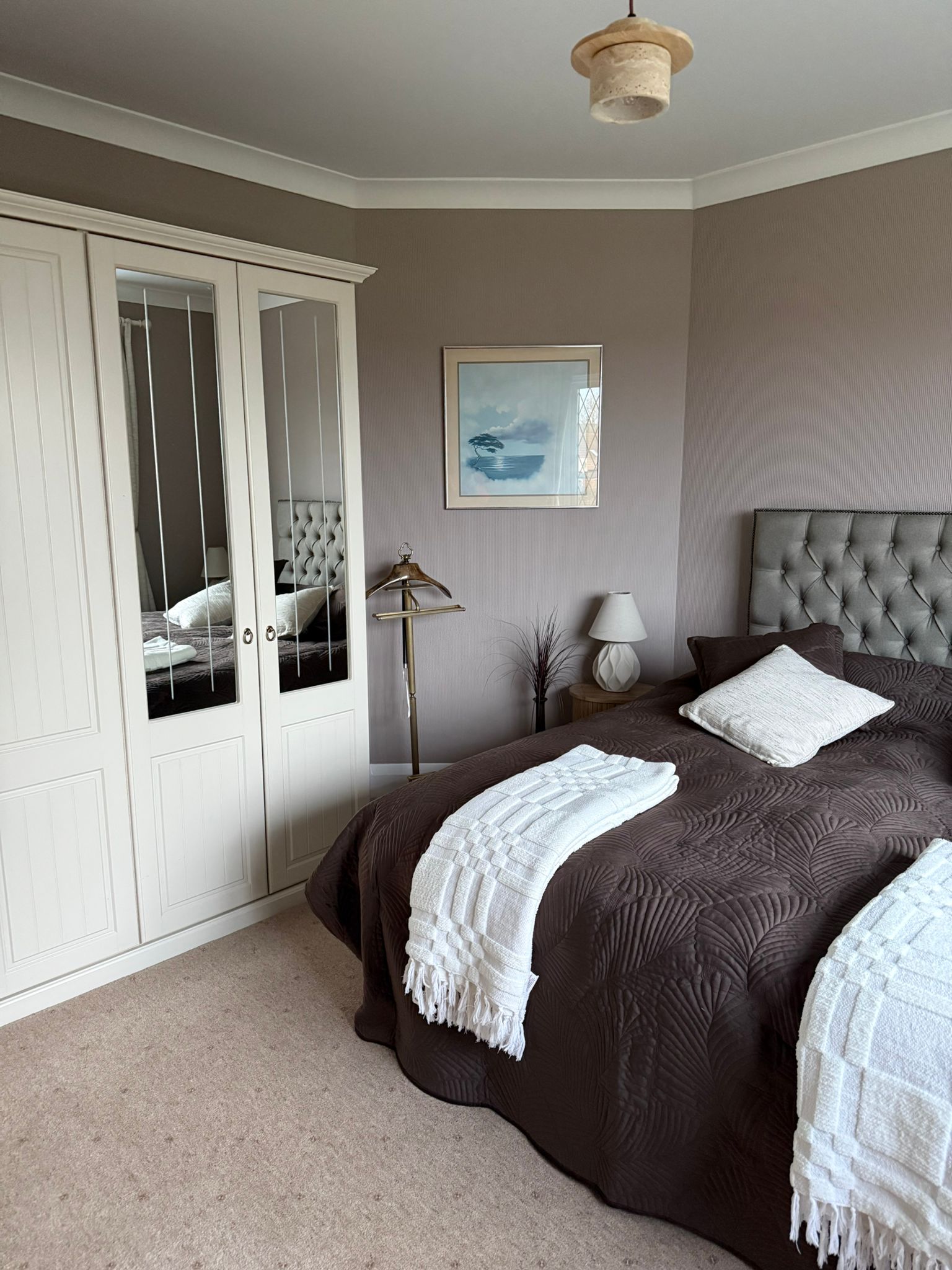 Room 3 preview image 4.